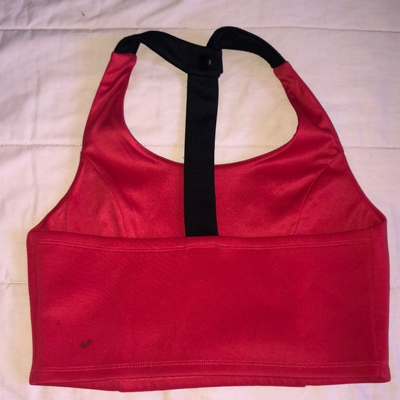 Red top - Picture 2 of 4